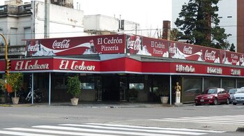 El frente de Cedrón Pizzería