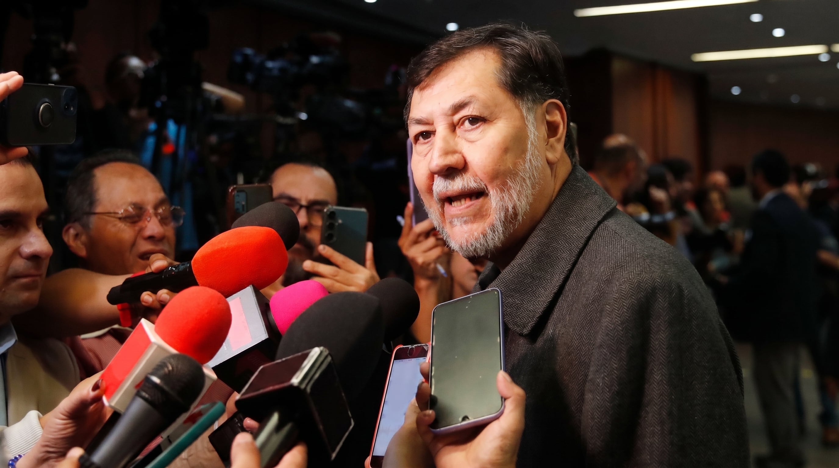 Tras no conseguir la presidencia del Senado, Noroña mantiene su rechazo a la decisión de Morena y exige mayor democracia dentro de la Cuarta Transformación.