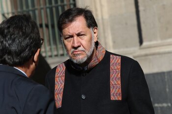 Noroña se lanzó en contra