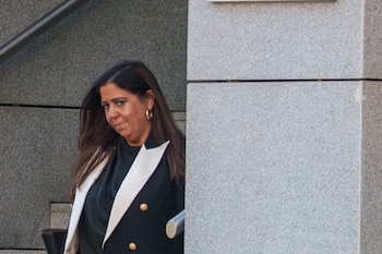 La jueza Beatriz Biedma, que procesó al hermano de Pedro Sánchez, a su salida de comparecer ante la Audiencia Nacional. (Matias Chiofalo / Europa Press)