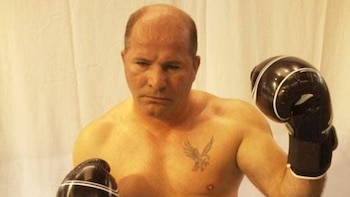 Un ex boxeador fue condenado a cadena perpetua por el brutal crimen de una anciana: la decapitó con un cuchillo para cortar pan