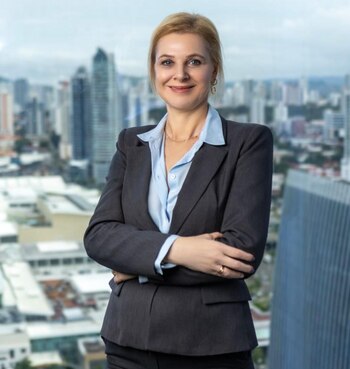 Presidenta de la Asociación Panameña