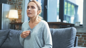 ¿Por qué tantas mujeres pasan por alto los signos de la perimenopausia?
