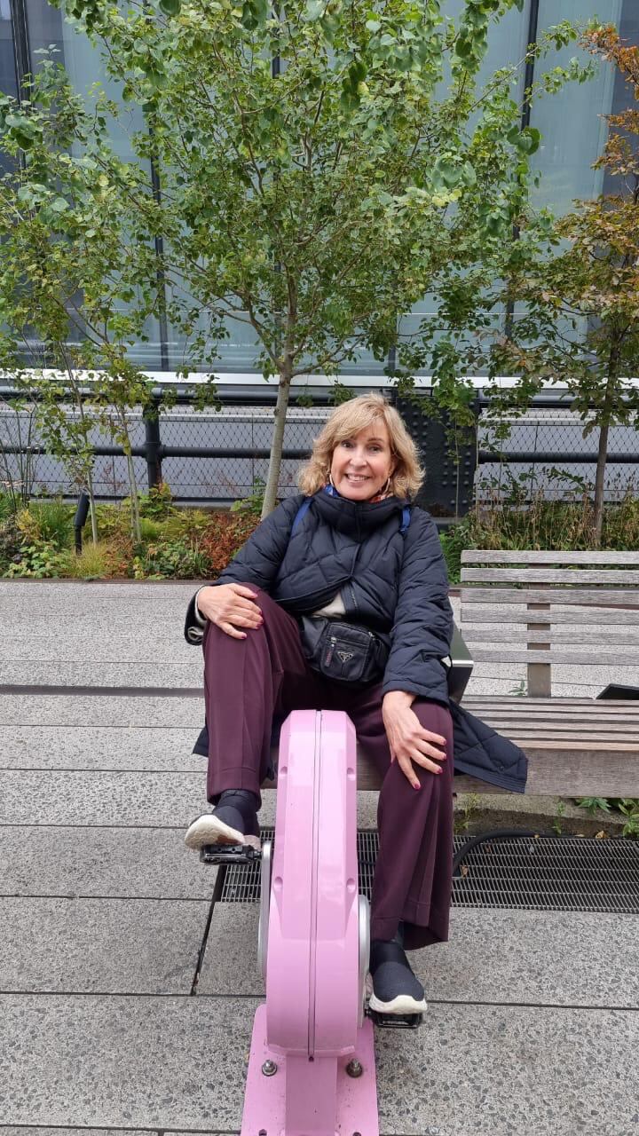 Georgina Barbarossa compartió en redes sociales su experiencia en Nueva York, transmitiendo vitalidad y alegría en cada imagen