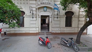 La camioneta pertenece a la