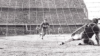Marcando de penal para Boca