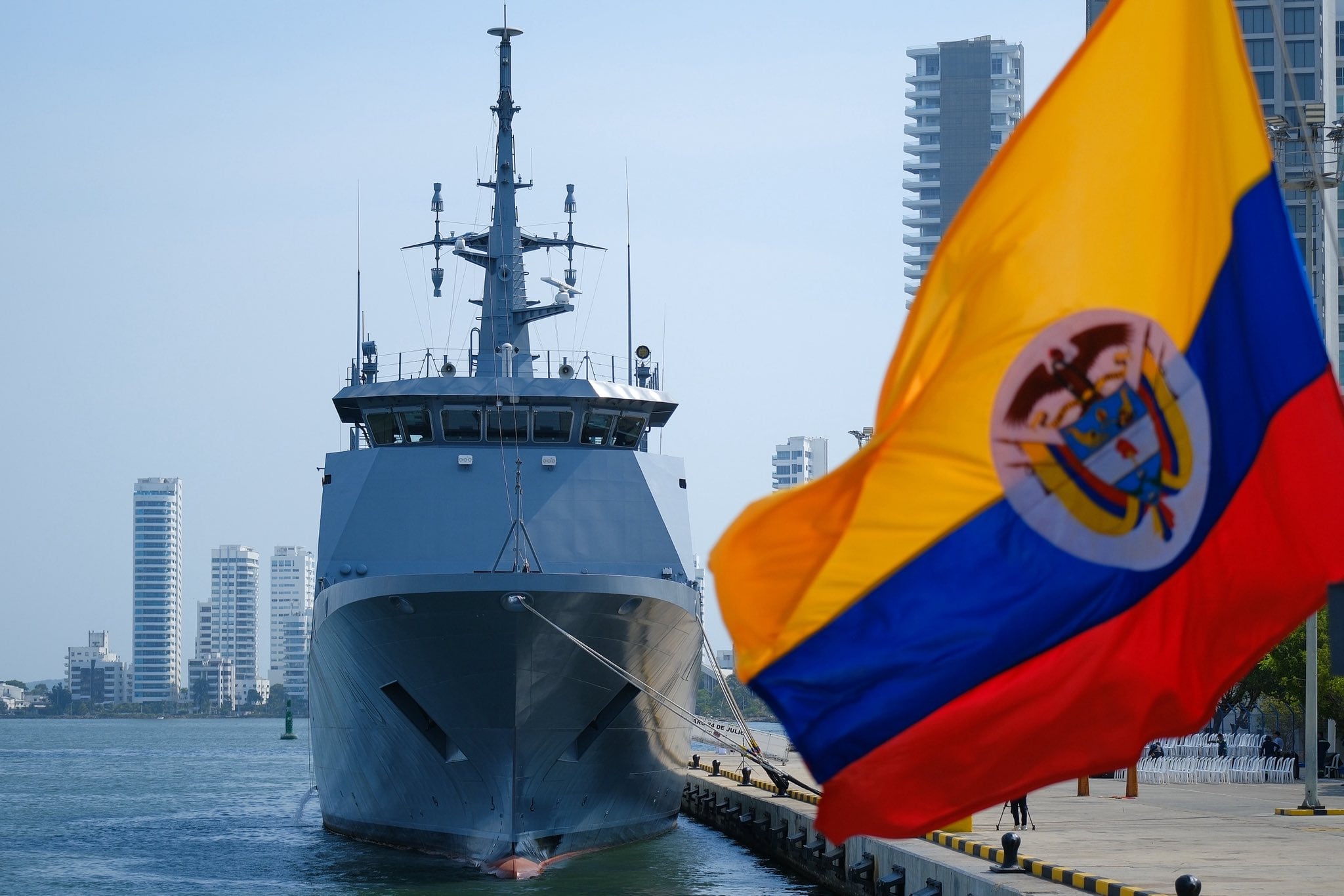 El ARC 24 de julio, incorporado recientemente por la Armada Colombiana, culminará el montaje de su principal arma naval antes de finalizar abril - crédito @infopresidencia/X
