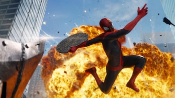 El creador de The Walking Dead destacó a Andrew Garfield, pero fulminó a The Amazing Spider-Man 2: “Es un desastre”