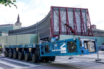 Una vista del edificio adornado