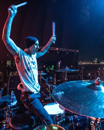 El baterista de Blink-182 es