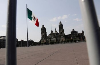 La Plaza Zócalo, cercada con
