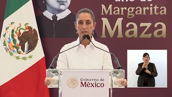 Sheinbaum anuncia beca universal para estudiantes de primaria y secundaria: “Todos los niños y niñas deben llegar a la escuela”