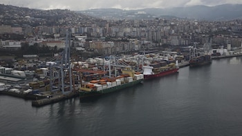Reducir en una hora la espera de camiones en los puertos liberaría más de 400 millones al año para España