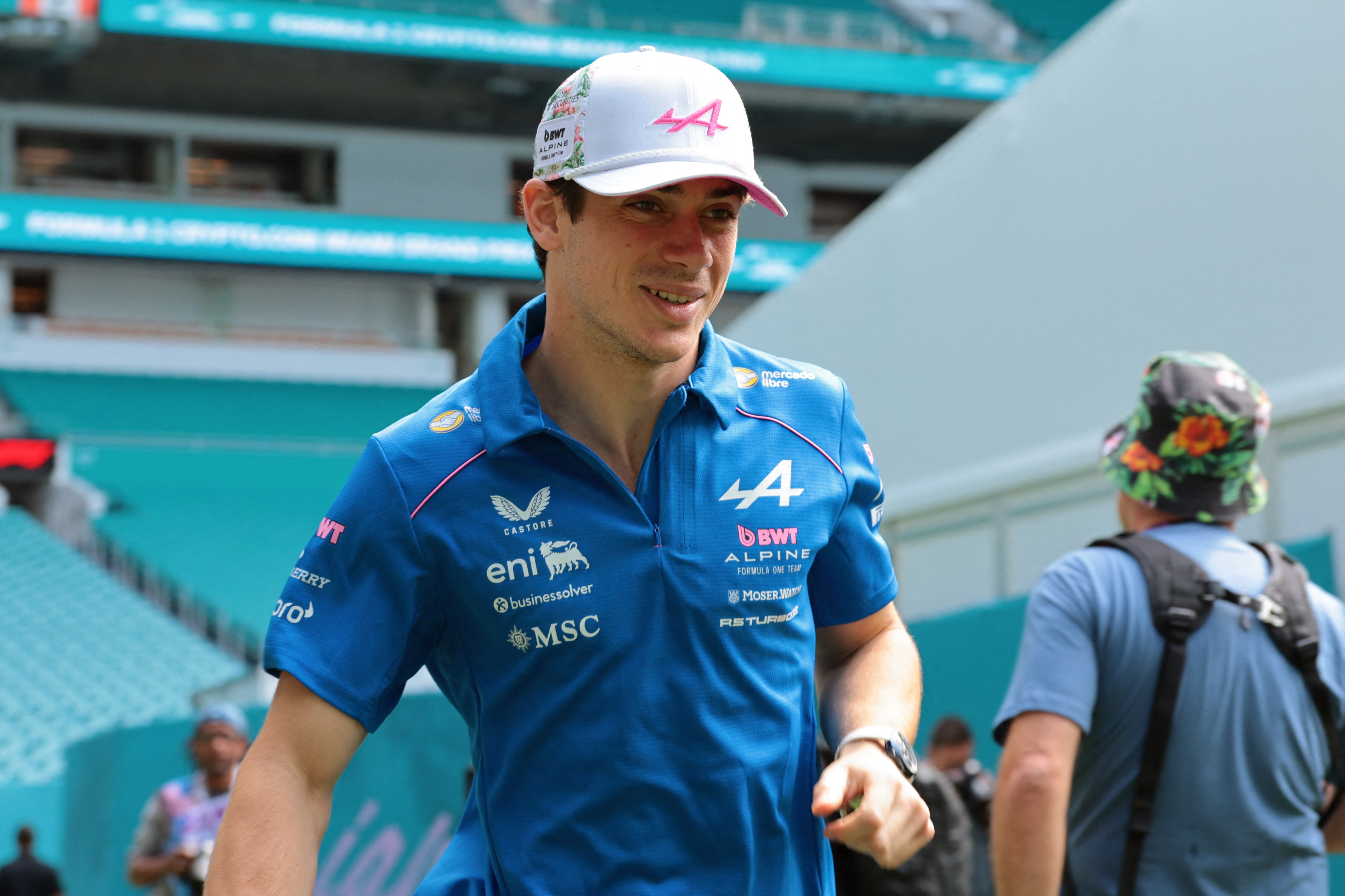 Bearman aclara que no vio el mensaje de Colapinto tras el choque en Suzuka — image 3