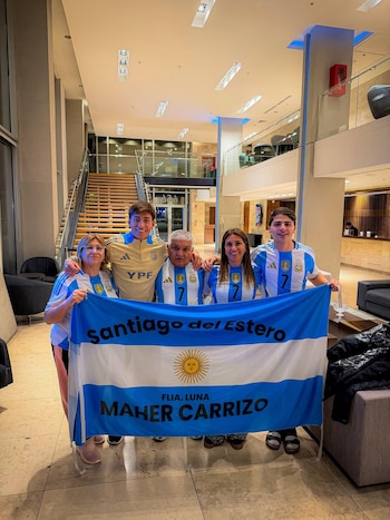 Maher Carrizo junto a sus