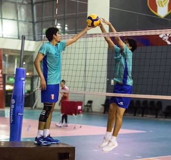 Selección peruana de vóley masculino trabaja en Videna.