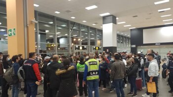 Pasajeros en el Aeropuerto Jorge