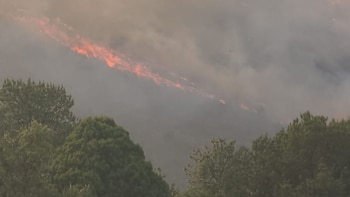 Por incendio forestal, evacuaron hoteles en Villa de Leyva: ministro del Interior y gobernador de Boyacá actualizaron sobre la situación
