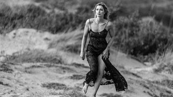 La actriz italiana Anna Ferzetty,