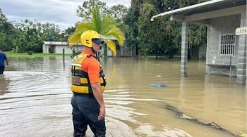 Las fuertes lluvias provocaron inundaciones, calles anegadas y el aumento del caudal de ríos y quebradas en varias provincias del país. Tomada de Instagram