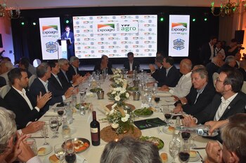 La mesa principal de la