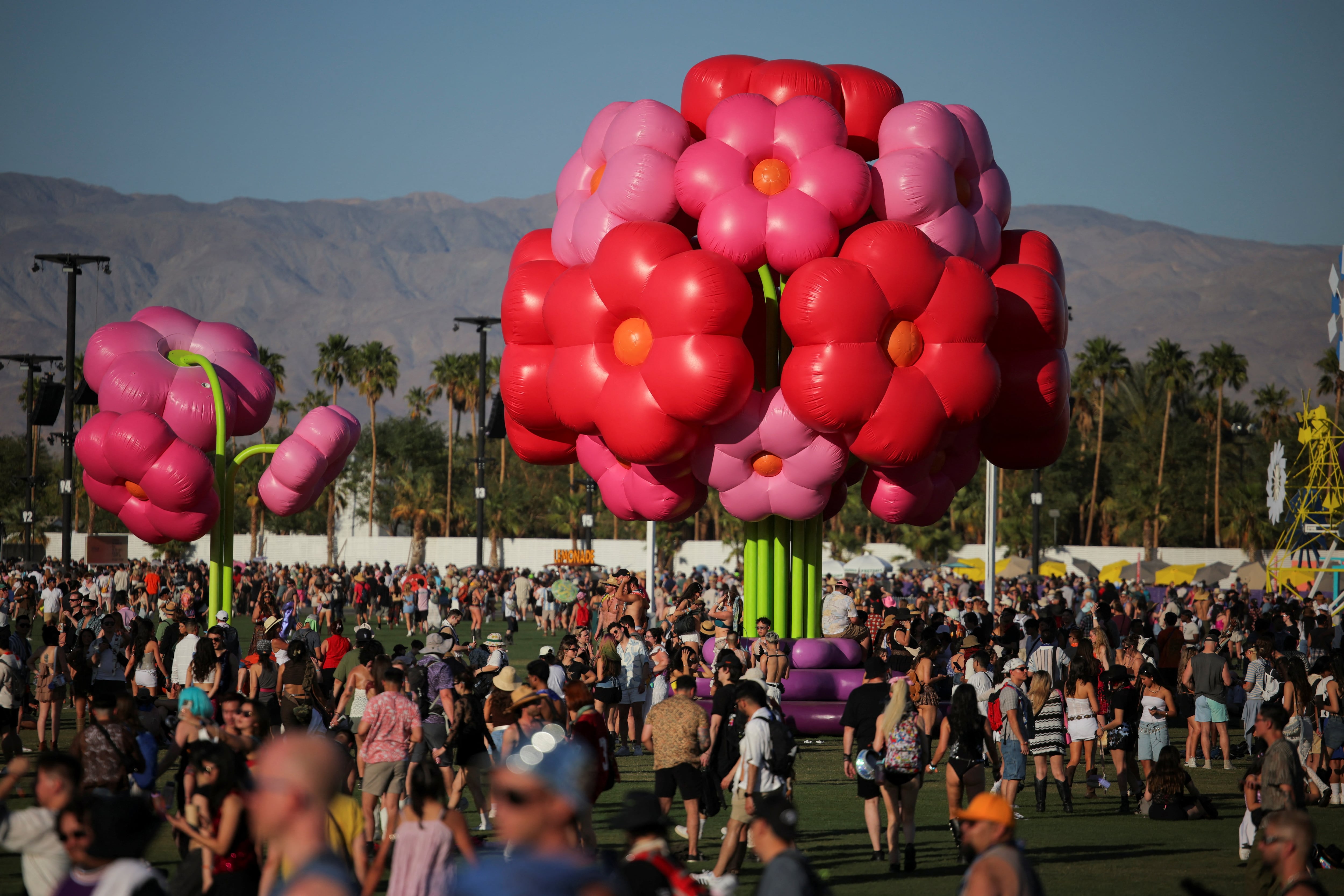 Los pases VIP y GA con acceso a shuttle para Coachella 2026 superan los USD 6.000 en el mercado de reventa verificada (REUTERS/Daniel Cole).