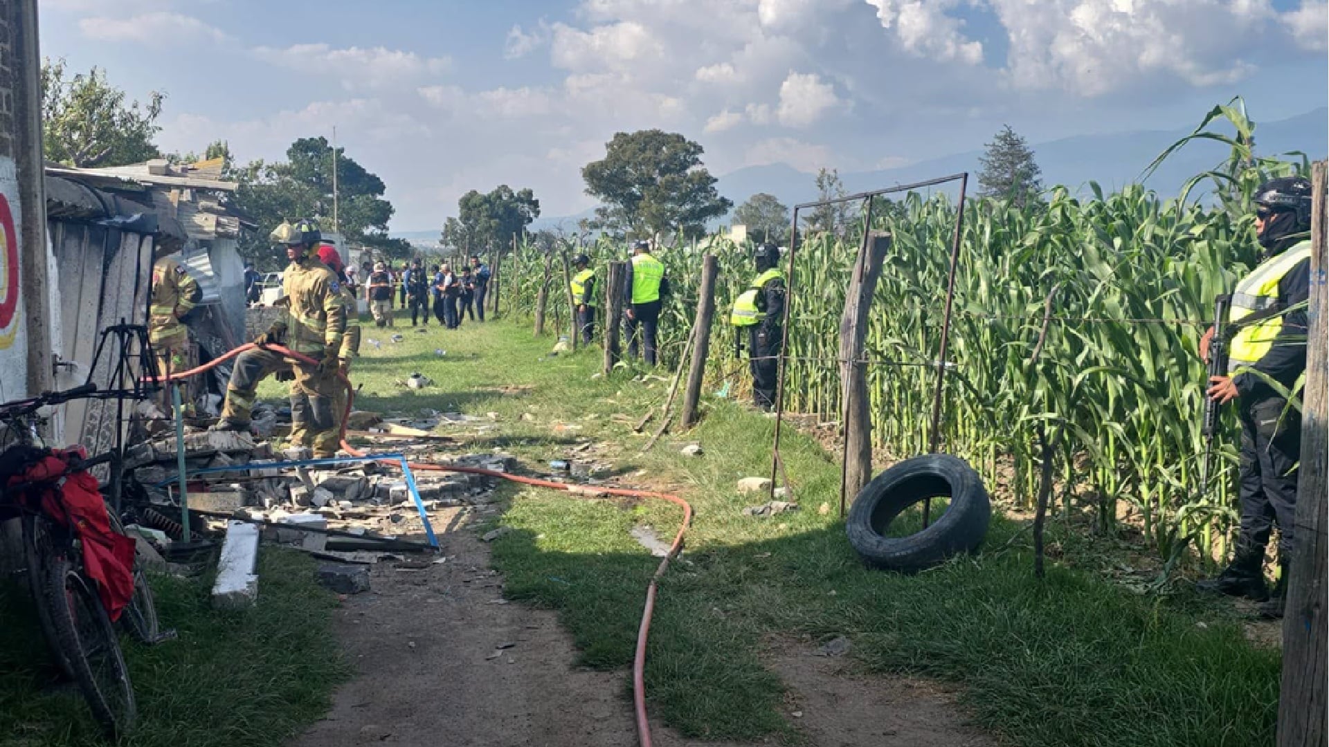 Muere una persona tras explosión de taller de pirotecnia en Chalco: otra persona quedó herida