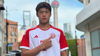 Guo Jiaxuan, futbolista chino