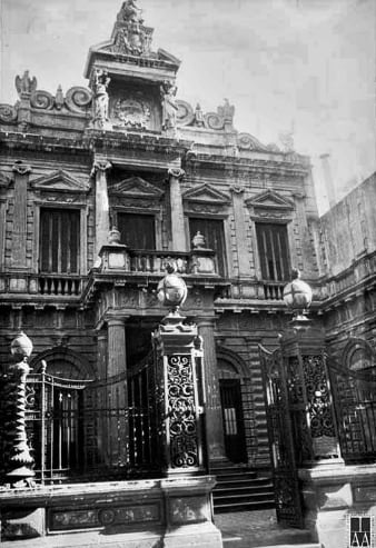 Otros tiempos. La casa de Rocha, en Lavalle al 800. Terminó siendo demolida en 1973. (Facebook Ministerio de Infraestructura)