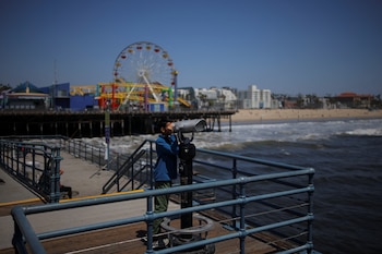 Por décimo año consecutivo, el muelle de Santa Mónica encabeza la lista de las playas más contaminadas de California (REUTERS/Daniel Cole)