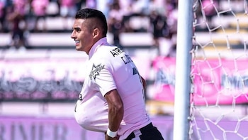 Sporting Cristal negocia el fichaje de Carlos López pese a su falta de gol en Sport Boys.