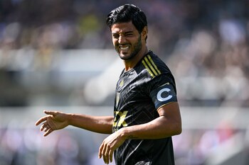 Carlos Vela continúa en la