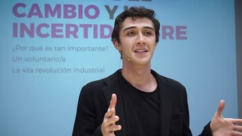 El colombiano Camilo Russi se