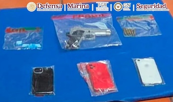 Objetos decomisados al "Aurora".
Foto: SSPC