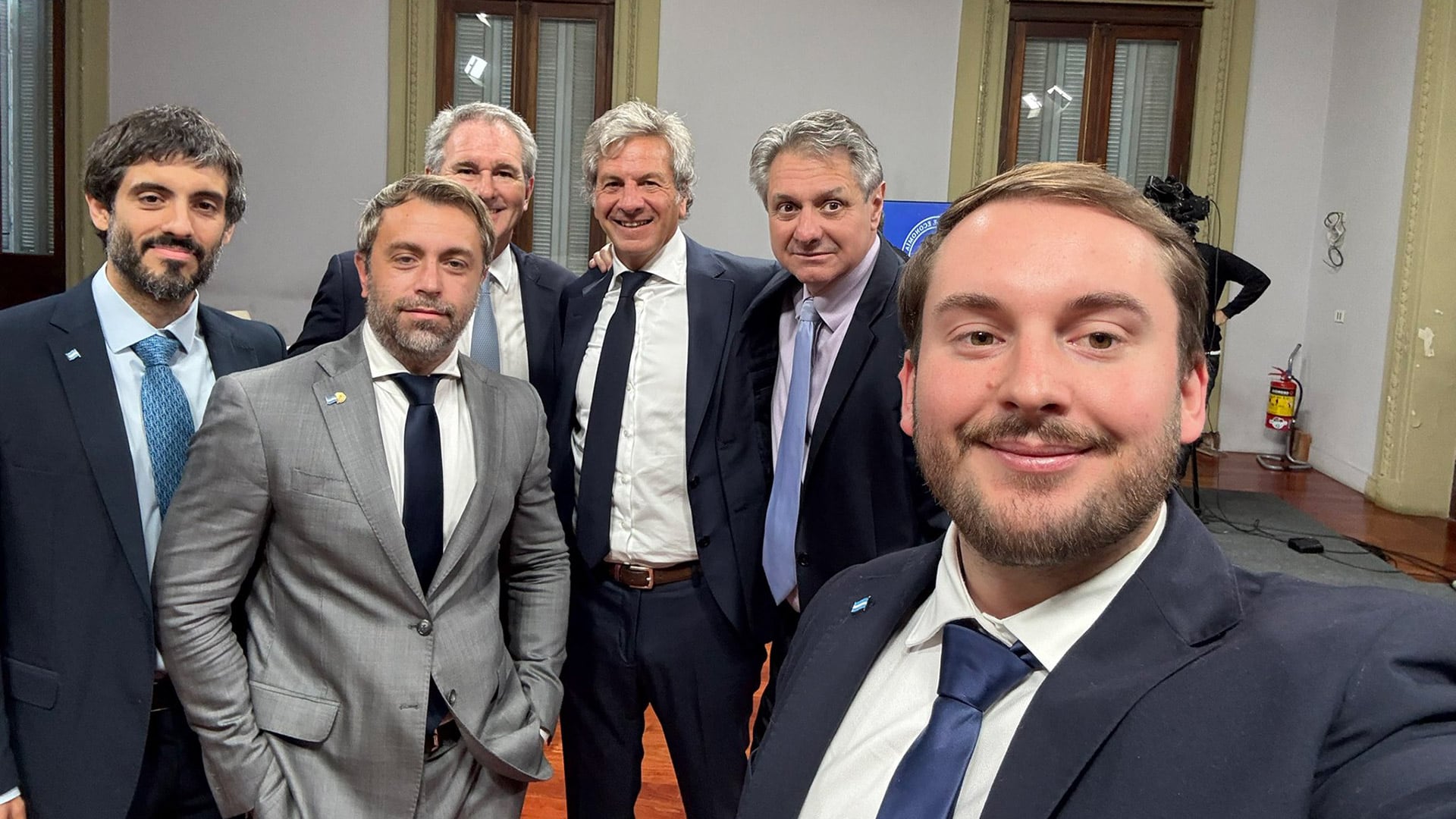 Al igual que Nuñez, el secretario de Finanzas, Federico Furiase, aseguró esta semana que muy pronto van a presentar el programa financiero.
