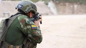 Viuda de exmilitar colombiano muerto