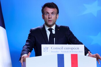 Macron no descartó el envío de aviones de combate de Francia a Ucrania. (REUTERS/Johanna Geron)