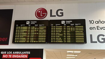 Personas quedan varadas en el aeropuerto Jorge Chávez.
