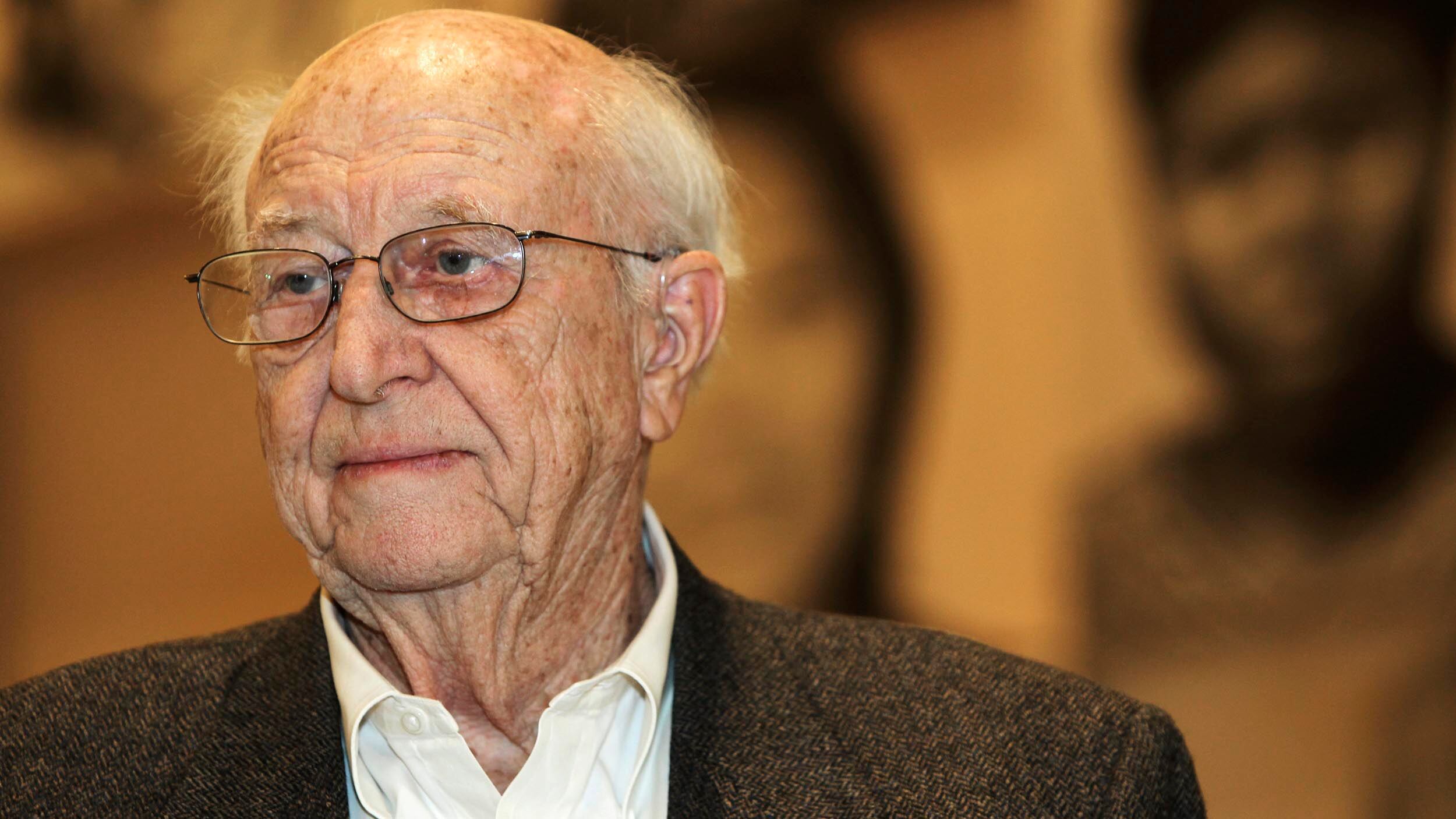 La experiencia personal de Bill Gates con su padre motiva su compromiso global en la lucha contra el Alzheimer (REUTERS/Anthony Bolante)