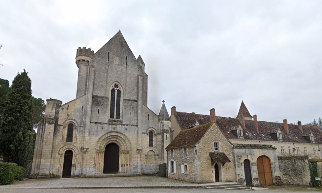 Abadía de Fontgombault, en Francia, donde viven las hermanas. (Google Maps)