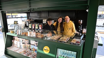 Tres generaciones detrás del mostrador: