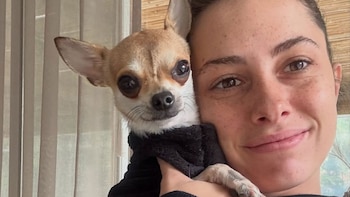La segunda vida de Delfina: un año limpia de drogas, una abuela que recomienda libros y la noche que soñó que se tomaba un whisky