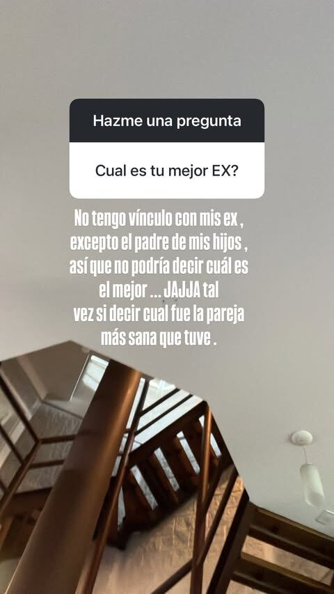 Pese a explicar que no tiene vínculos con sus ex, luego no dudó en revelar sus iniciales