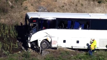 Conductor enfrenta cargos por homicidio involuntario tras choque en Virginia: cinco muertos y decenas de heridos