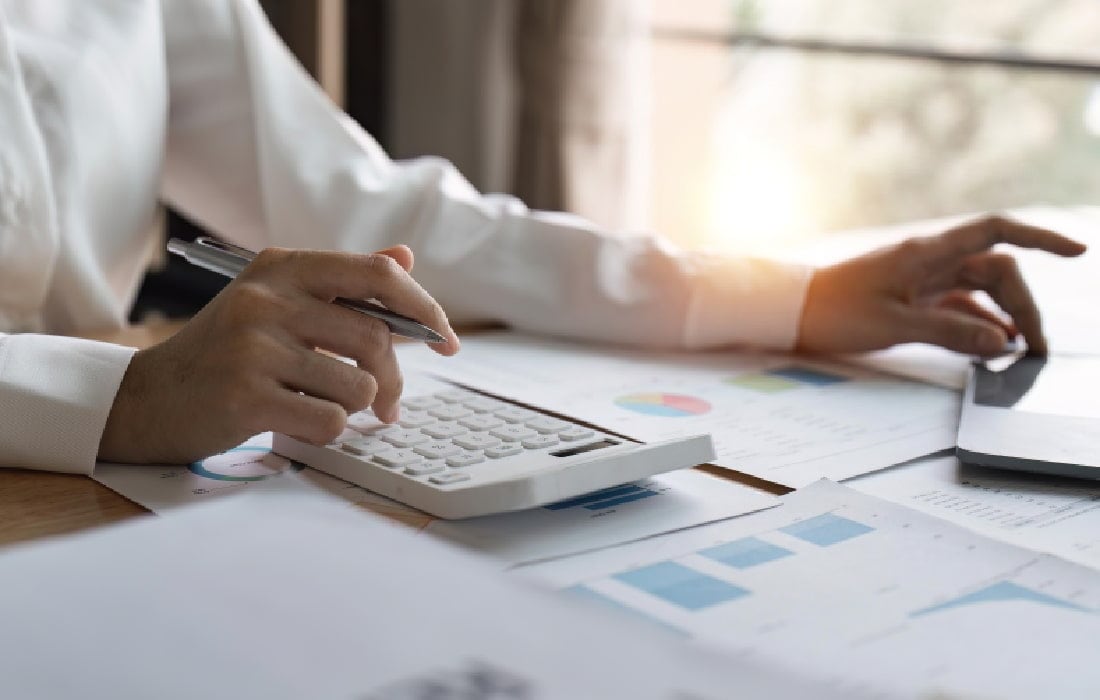 El nuevo esquema de límites busca reducir la volatilidad financiera, permitiendo a los bancos proyectar con mayor certeza el costo de fondeo para préstamos personales.