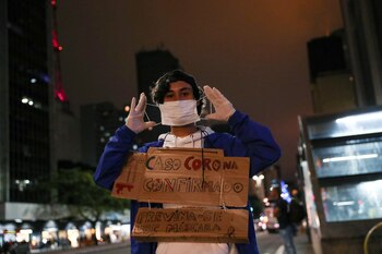 Un estudiante brasileño pide precaución