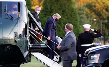 Donald Trump, ayer, camino al