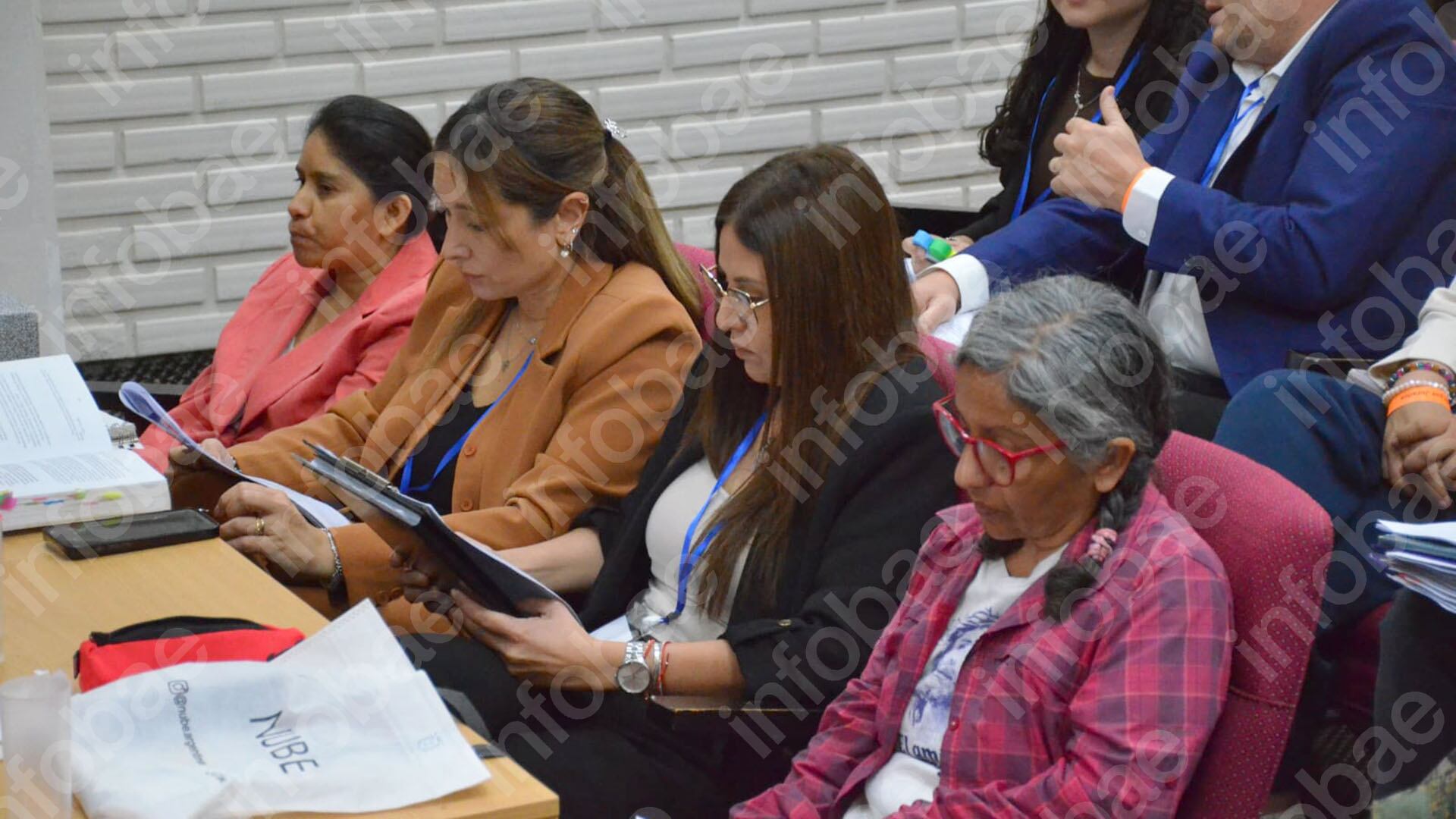 Marcela Acuña y su abogada