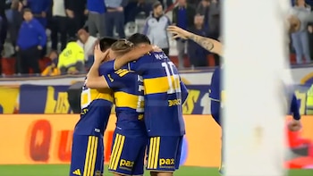 Combinación juvenil, centro y gran definición de Ascacíbar: así fue el gol con el que Boca abrió el marcador ante Estudiantes