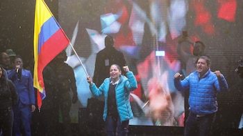 El correísmo reaparece en la carrera electoral ecuatoriana como parte de una alianza y sin usar su nombre oficial
